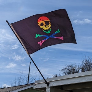 Show your Colors 🌈 Heritage Pride Stripe Collection - Skull Bones