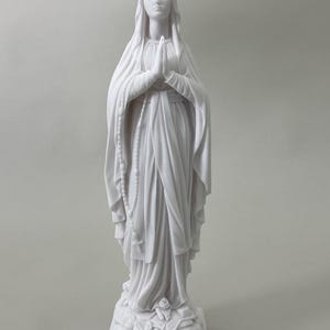 アラバスター製の祈る聖母マリア像、高さ42cm、白色 - Etsy 日本