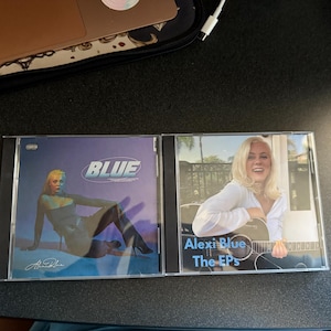 Delilah added a photo of their purchase