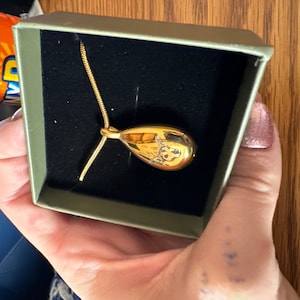 Annika added a photo of their purchase