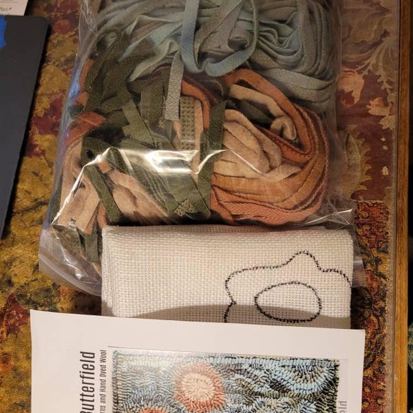 RUG HOOKING KIT - Primitive Flowers on Linen With Hand Dyed Wool - Etsy