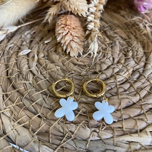 Frederique added a photo of their purchase