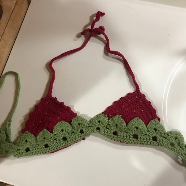 Strawberry Crochet Top PATTERN, Crochet Bralette Pattern Only, Crochet  Bikini Pattern, Crochet Strawberry Pattern, Strawberry Top Crochet 