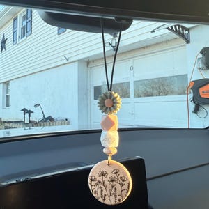 Cheyenne added a photo of their purchase