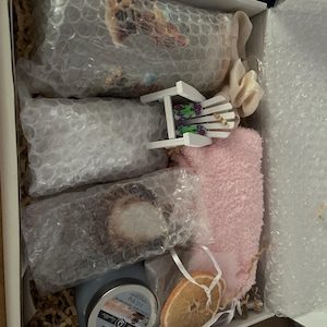 Delila added a photo of their purchase