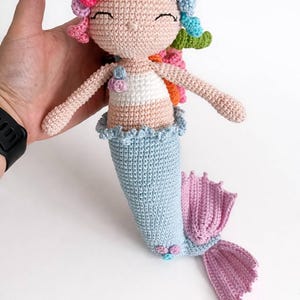 Elisabete added a photo of their purchase