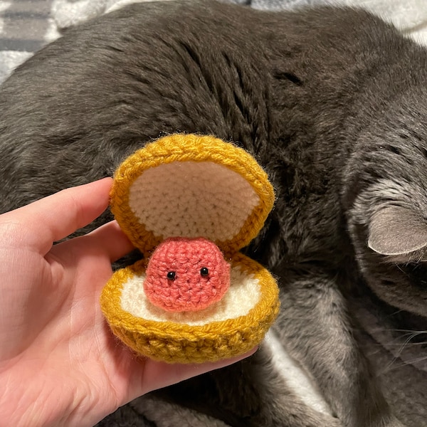 Crochet Clam Pattern PATTERN: Low Sew Cleo the Clam Pattern - Amigurumi Clam Pattern ...