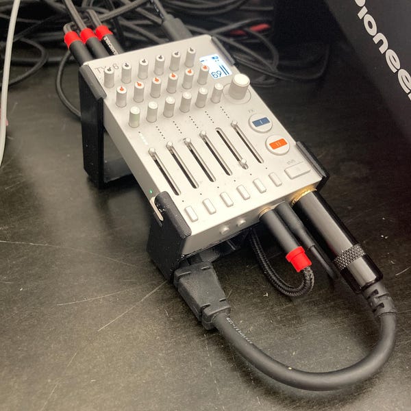 SUPPORTO Per Behringer X-TOUCH ONE - 15 Gradi - Stampato In 3D - Soddisfazione Del Cliente Al 100% - Italia - Foto 12