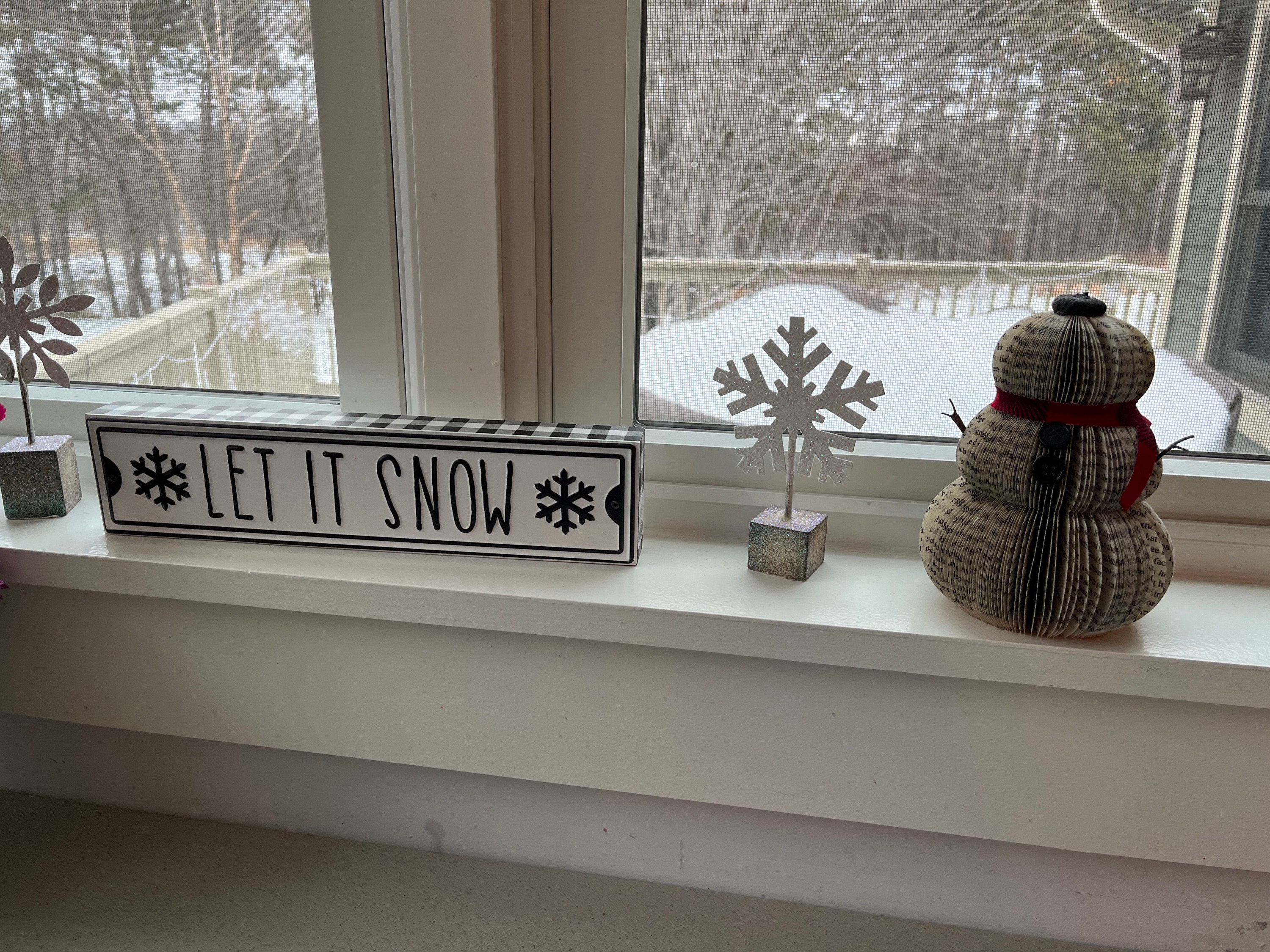 Book Snowman-Christmas Decor-Holiday Decor-Christmas Decoration-Christmas Gifts-Book Exchange-Winter Decor-Teacher Gift-Gift for Mom