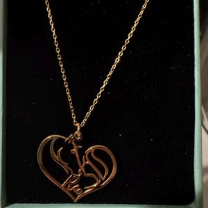 Amelia added a photo of their purchase