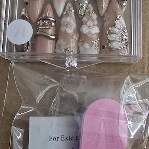 Unique added a photo of their purchase
