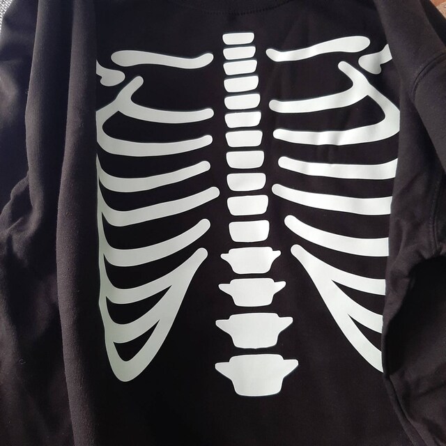 Halloween Skeleton Bones Rib Cage Sweatshirt - Adult X Ray Halloween Skeleton Bones Rib Cage Sweatshirt - Adult X Ray