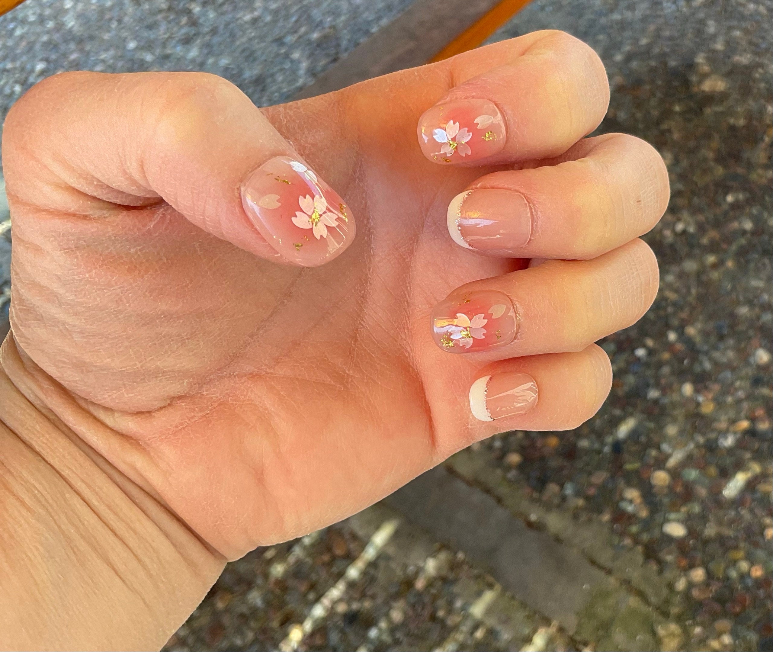 Delicate Sakura Flower Nail/Cute Short Light Pink French Tip Nail/Floral Handmade Press on Nails/Japanese Spring Nail