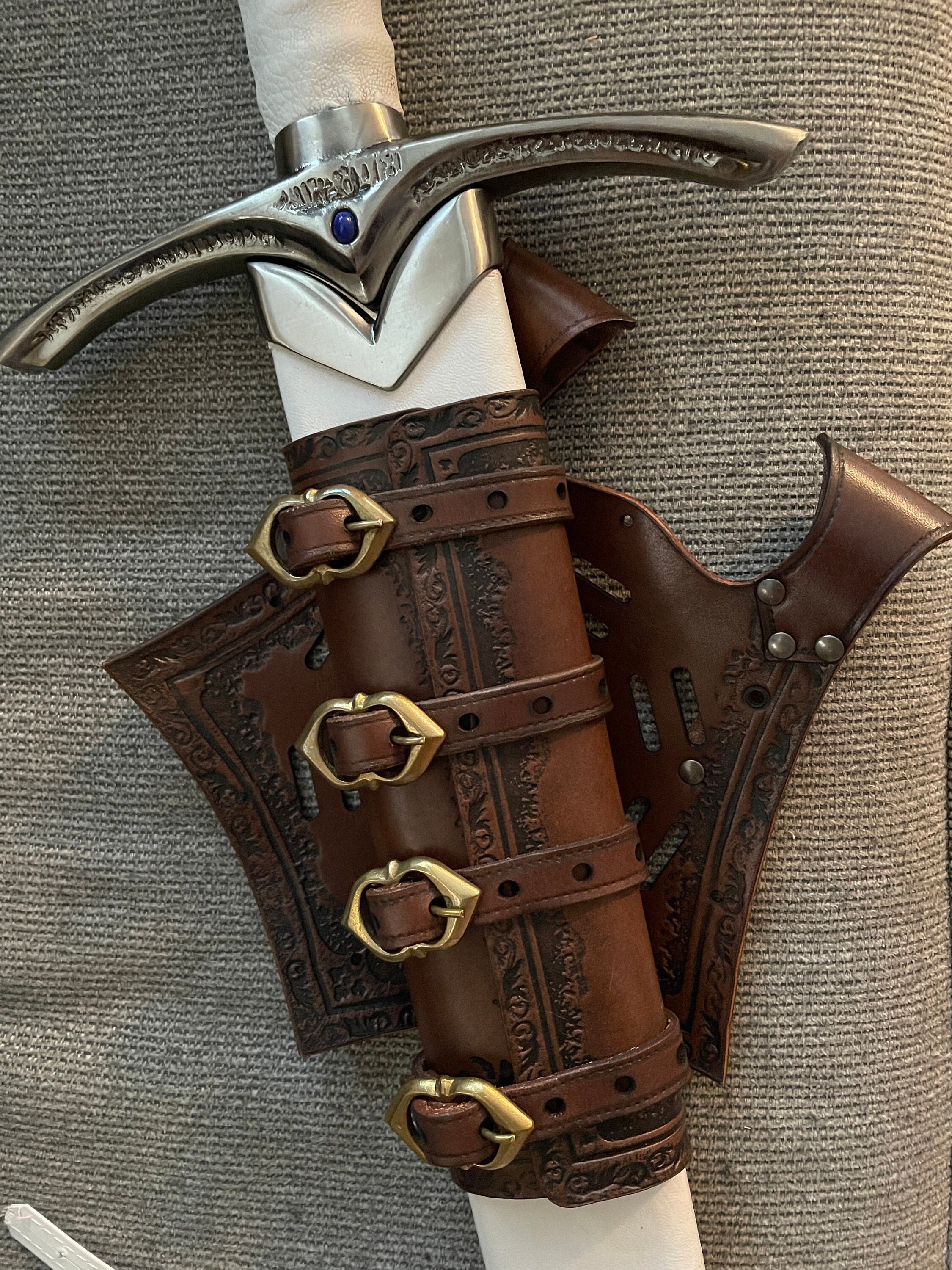 Brown Leather medieval scabbard. Sword scabbard for larp or cosplay