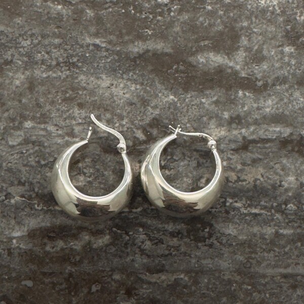Front Facing Sterling Silver Hoop Earrings | & Son – & Son Silversmiths