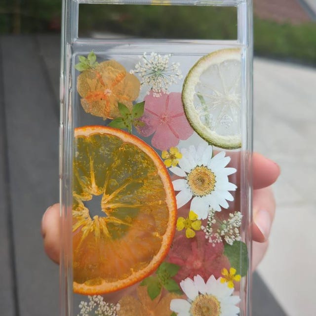 #111 iPhonecase ドライフルーツ•*¨*•.¸¸♪✧ 手作り押し花スマホケース、ドライフルーツ iPhone 16 Pro Max