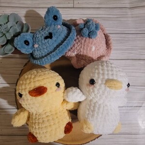 3 in 1 帽子をかぶった赤ちゃんアヒルのぬいぐるみ かぎ針編みパターン