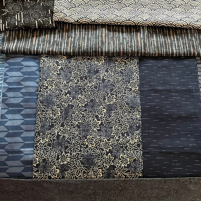 Sevenberry Maple Leaf Momiji Japanese Cotton Fabric 88223-2 Navy