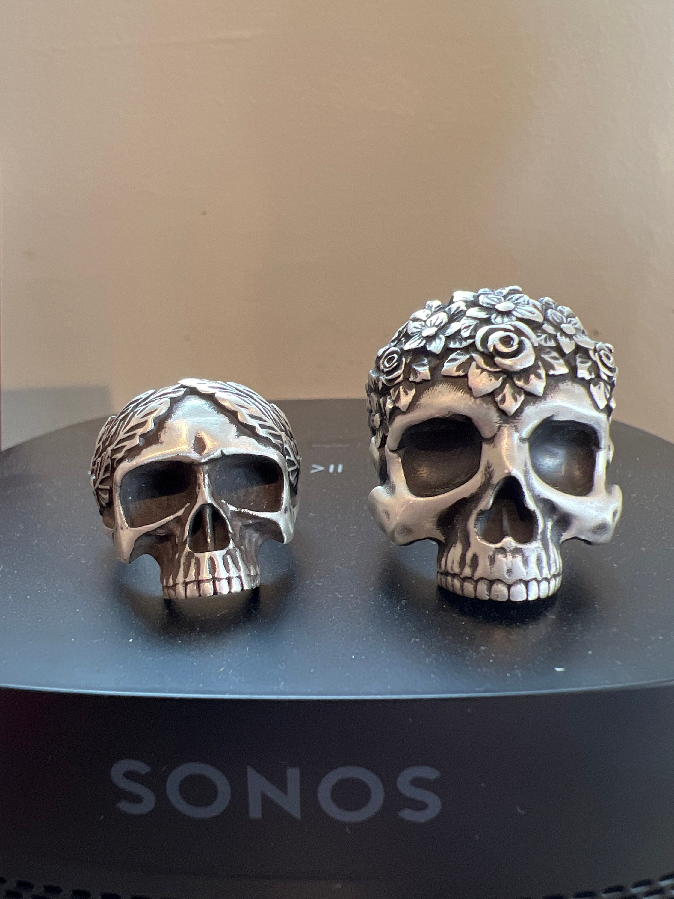 Personalized Skull Ring With Roses, Men Gift Ring, Men Biker Ring, Gothic Skeleton Ring Art, Halloween Skulls
