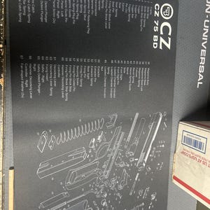 Tapis De Nettoyage CZ-75 – Neuf – Générique