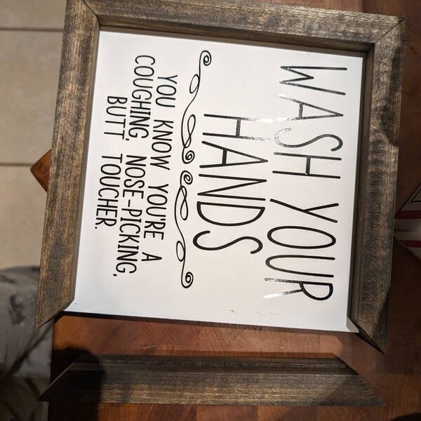 Cartello Decorativo In Legno 'Kinda Farmhouse Kinda Hood' - Placca Quadrata 12,7 Cm Per Mensola O Parete, Stile Rustico