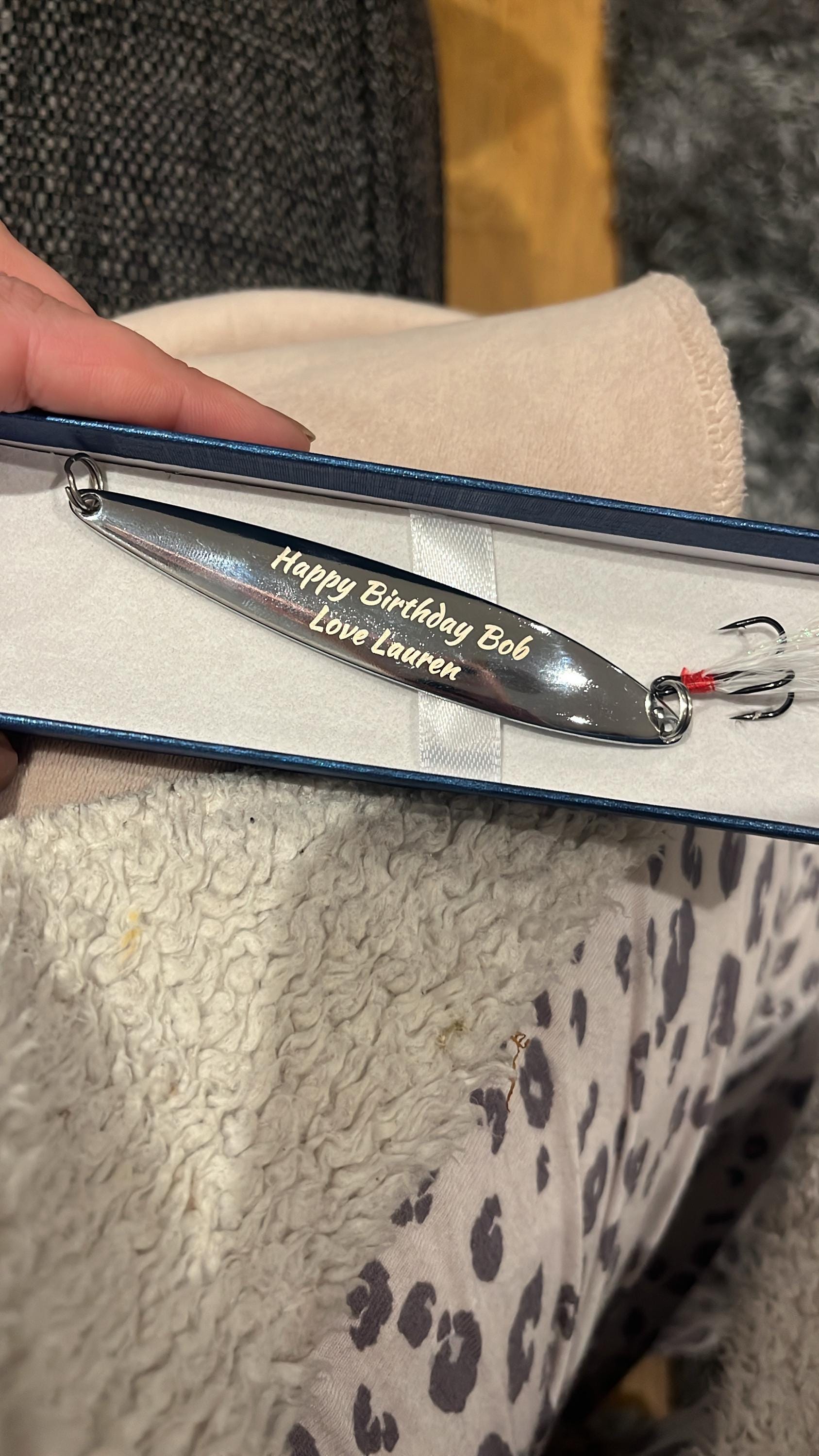 Personalized Fishing Custom Engraved Lure - Favorite catch - Hooked on you - Any text Gift Present - Best Catch of My Life - oFishially