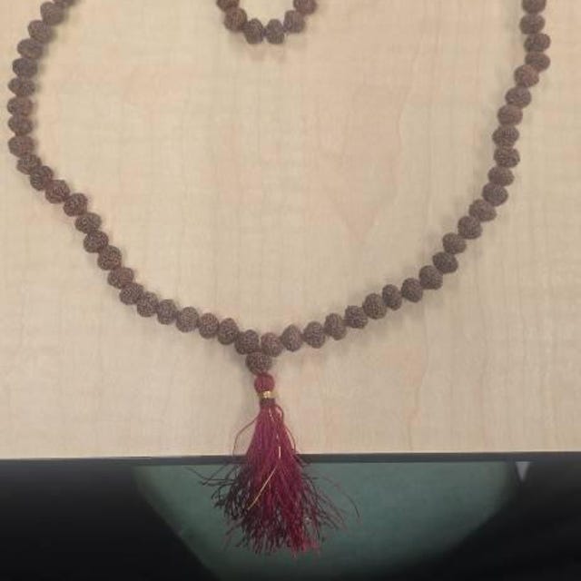 9ムキ(面)ルドラクシャ10mm1連Rudraksha(M) 9ムキ(面)ルドラクシャ10mm1連Rudraksha(M) - メルカリ