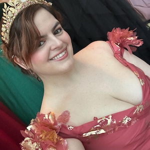 Kaitlyn added a photo of their purchase