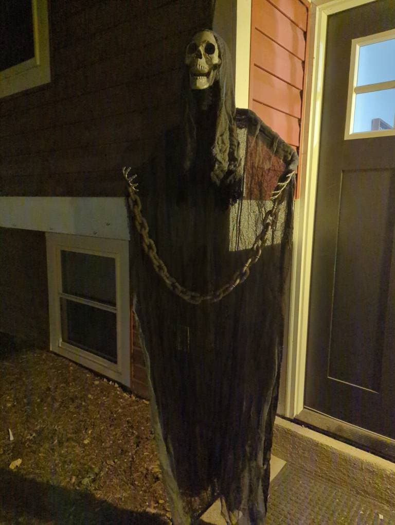 7 foot Hanging Haunted Halloween Posable Skeleton- "Alice in Chains" from the  "The Catacomb Collection"