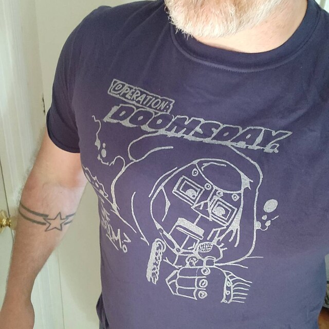デッドストック　OPERATION DOOMSDAY Tシャツ　mf doom Men's MF Doom Inspired Operation Doomsday Vintage T-shirt