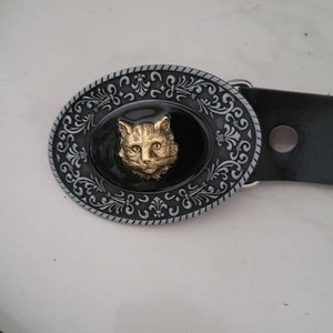 ヴィンテージスタイルの猫ベルトバックル：手描きのエナメル猫 - Etsy 日本