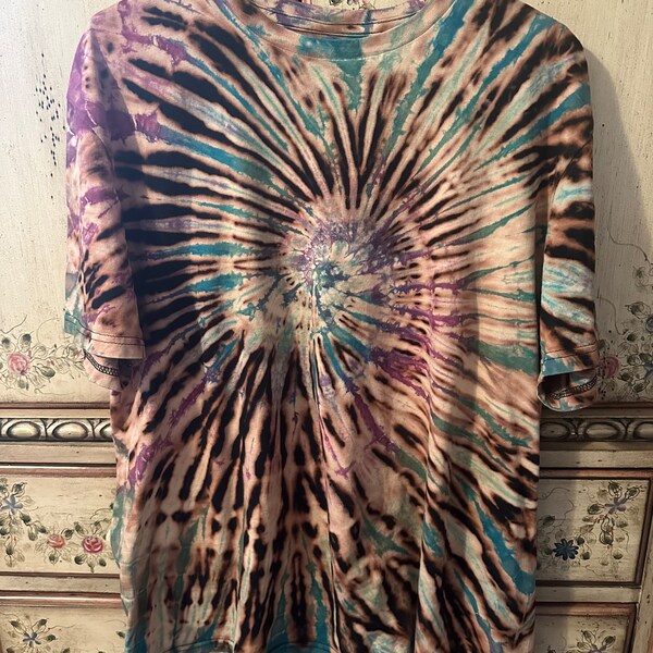 reverse tie dye t shirt