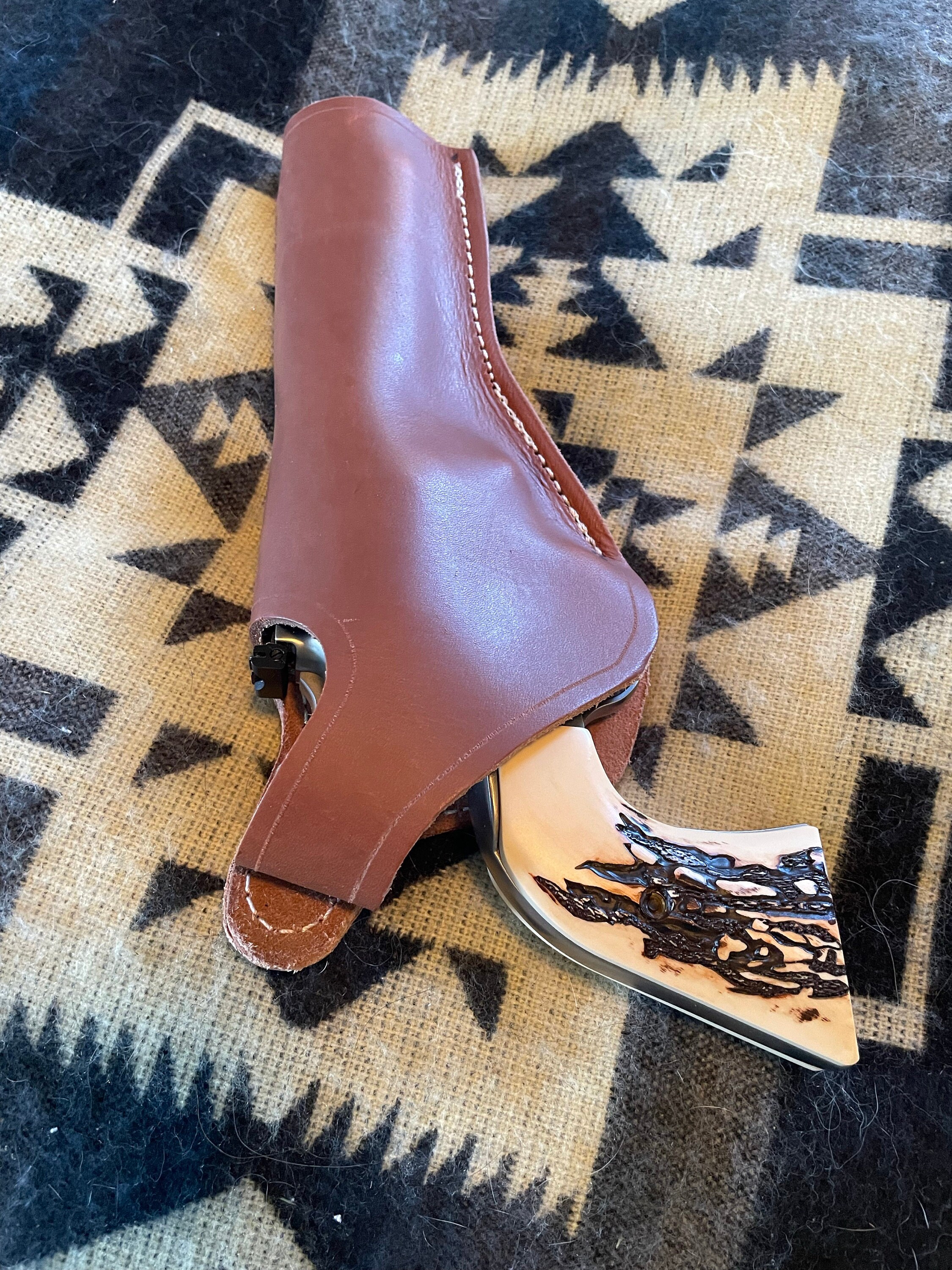 Two Position Leather Holster Cross & Strong Side Draw Fits Ruger Blackhawk / Super / Old Army up to a 7.5&quot;