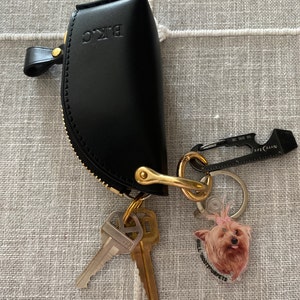 Customized Handmade Leather Volvo Car key Case.Car Key Holder/Case,Gift -  Shop pixiakepxk Keychains - Pinkoi