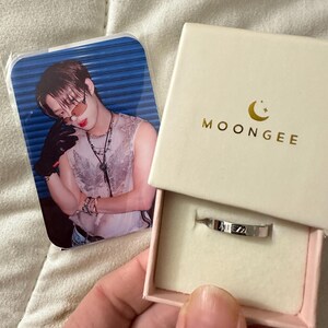 ATEEZ RING/ パーソナライズリング、Kポップ、Atiny、繊細な刻印リング