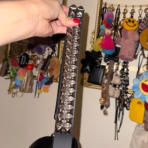 Jesenia added a photo of their purchase