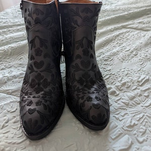 Cristelle added a photo of their purchase