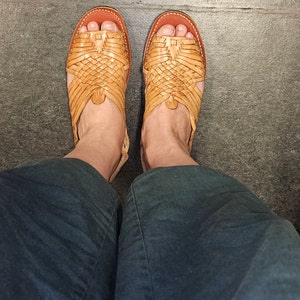 mexican toe ring sandals