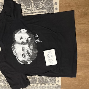 Yoselin added a photo of their purchase