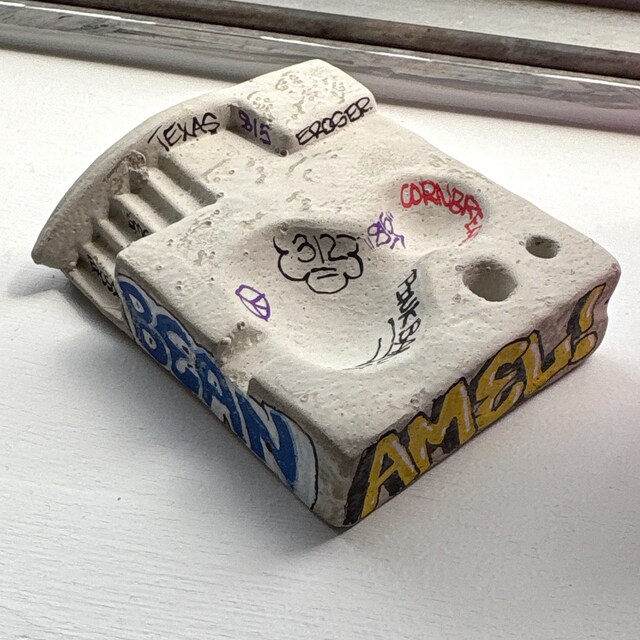 少年インザフッドGRAFFITI POOL ASH TRAY by K.C.V 少年インザフッドGRAFFITI POOL ASH TRAY by K.C.V