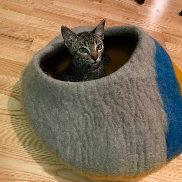 Handmade Wool Felt Cat Cave Bed - Gray Stripe With Free Mouse Toy