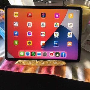Suliasti added a photo of their purchase