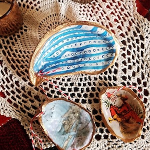 CAPE COD: Hand Painted Oyster With Map of Cape Cod - Etsy