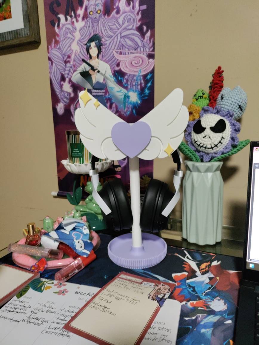 Angel Wings Headphone Stand - Elevate Your Desk Setup with Some Charm