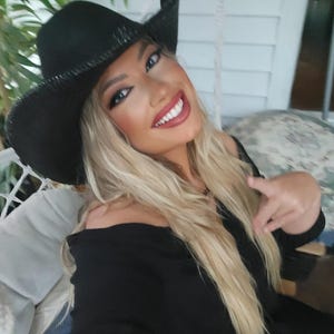 Tusdae added a photo of their purchase