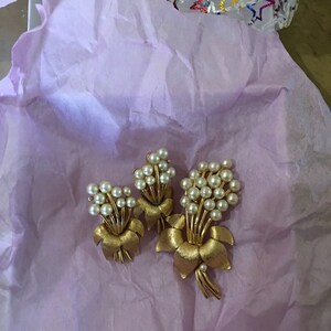 Claudia Gutierrez added a photo of their purchase