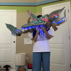 lol ジンクス コスプレ用武器　フィッシュボーン lol ジンクス コスプレ用武器 フィッシュボーン 発光機能付き