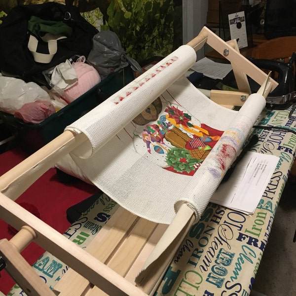 K's Creations LARGE Needlework Lapframe |with 28