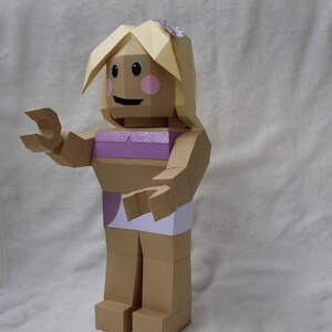 Character Roblox papercrafts em 2023