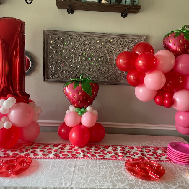How To Make A Balloon Garland- Seriously Easy! - One Sweet Appetite